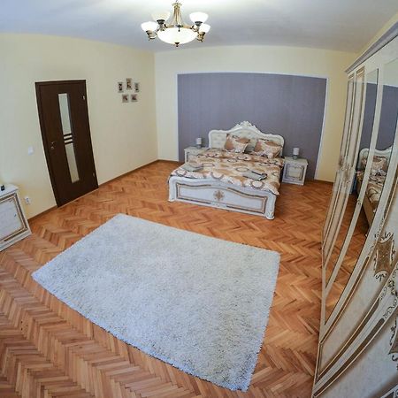 Apartment Luca Poarta Schei Brasov Ngoại thất bức ảnh