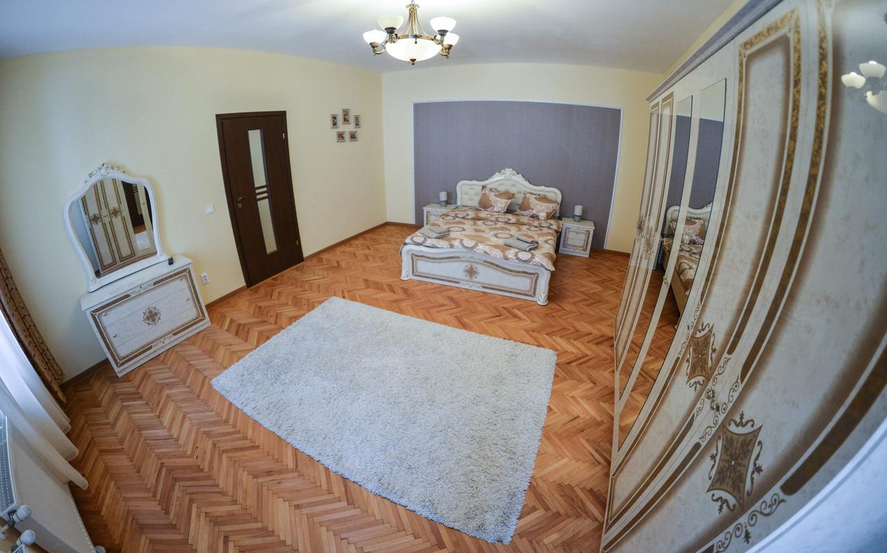 Apartment Luca Poarta Schei Brasov Ngoại thất bức ảnh