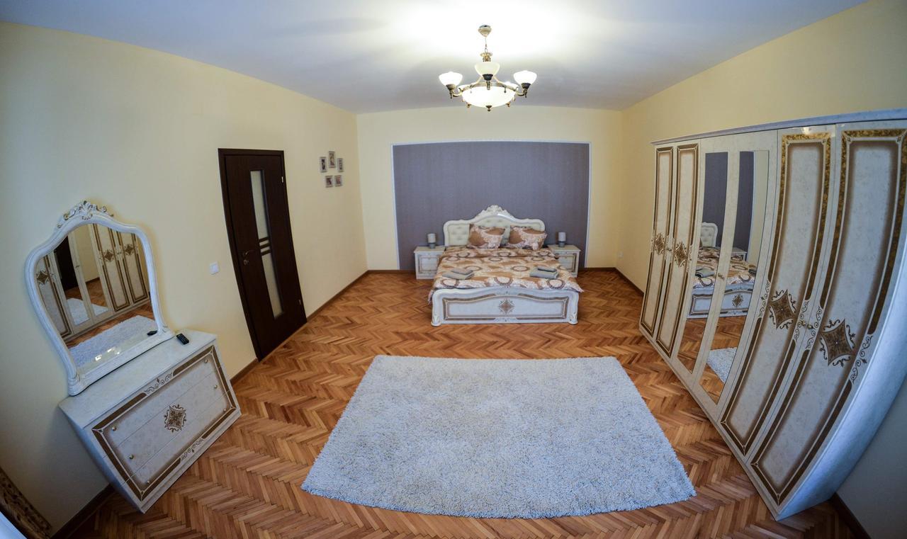 Apartment Luca Poarta Schei Brasov Ngoại thất bức ảnh